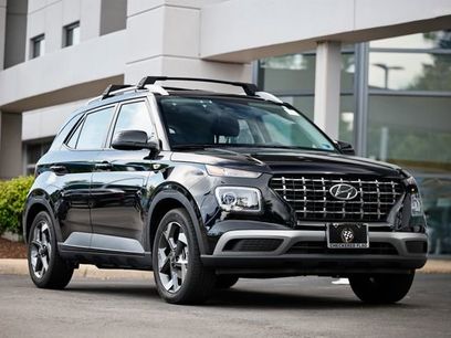 Used 2025 Hyundai Venue SEL