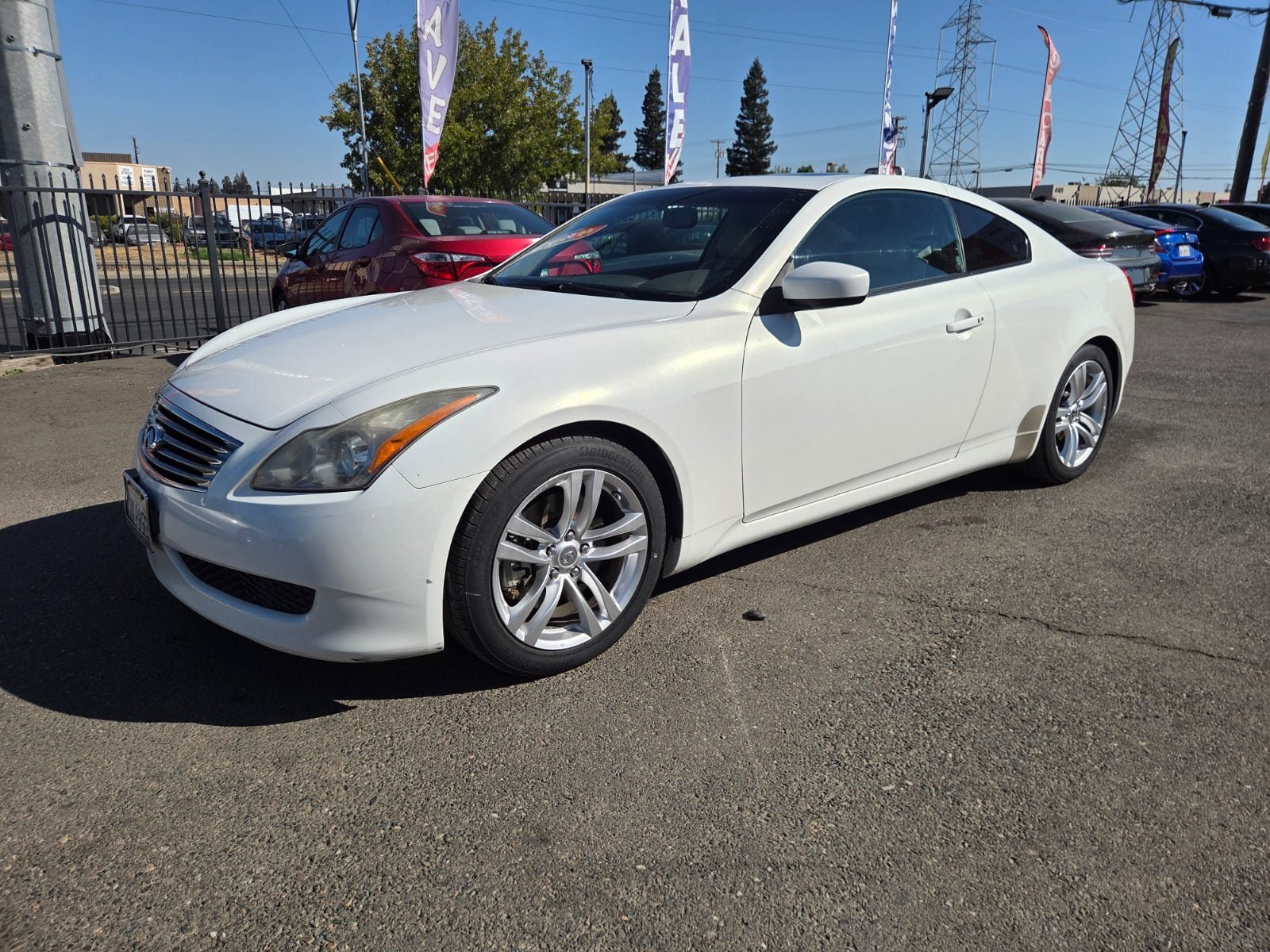 Used 2010 INFINITI G37 Journey w/ Premium Pkg RWD image 1