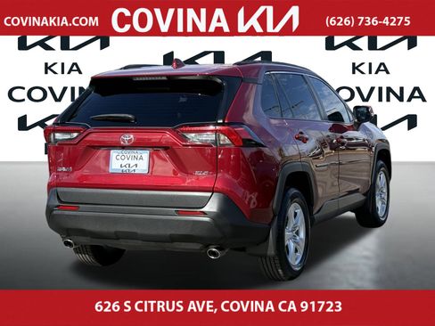 Used 2019 Toyota RAV4 XLE image 8