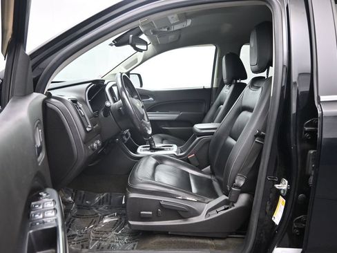Used 2017 Chevrolet Colorado LT w/ Midnight Edition AWD/4WD image 17