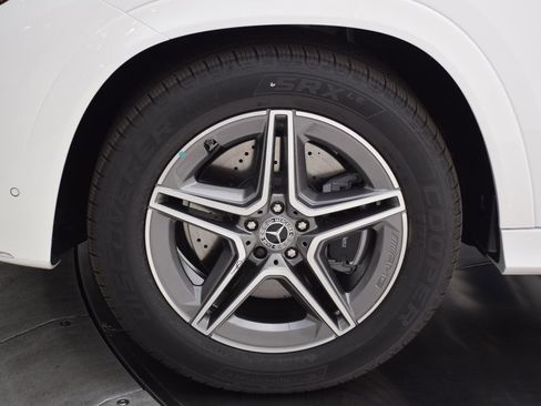 New 2026 Mercedes-Benz GLE 580 4MATIC image 11