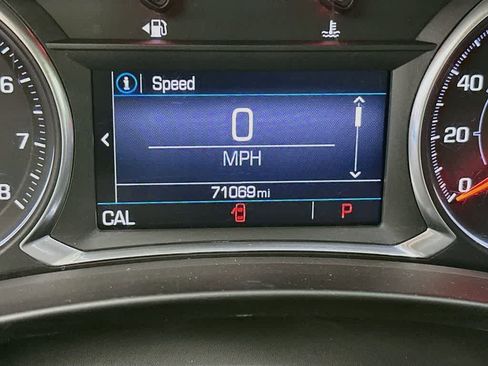 Used 2020 GMC Terrain SLE w/ Driver Convenience Package FWD image 19