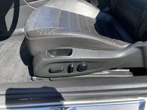 Used 2019 Buick Cascada Premium image 14