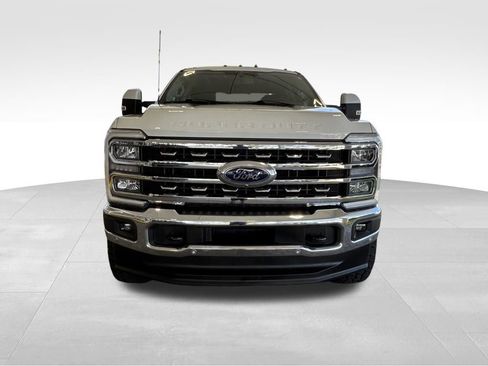 Used 2023 Ford F250 Lariat w/ Lariat Ultimate Package AWD/4WD image 9