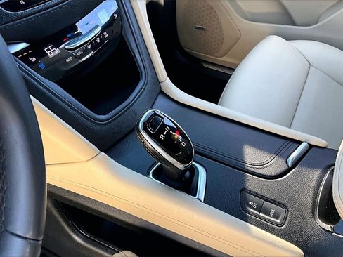 Used 2018 Cadillac XT5 Premium Luxury w/ Driver Assist Package image 14