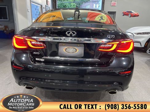 Used 2017 INFINITI Q70 3.7 image 48