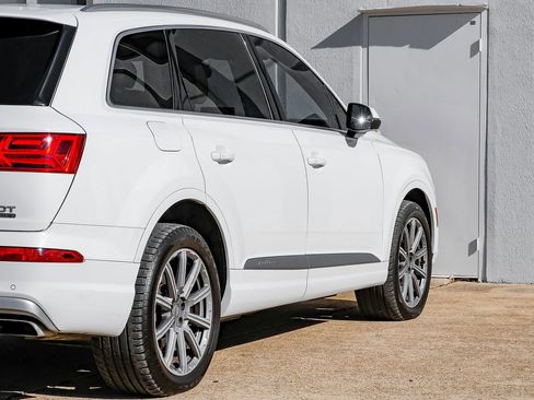 Used 2018 Audi Q7 3.0T Prestige image 13