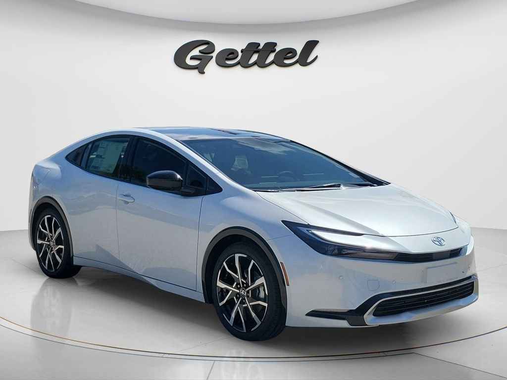 New 2026 Toyota Prius Plug-In Hybrid FWD image 3