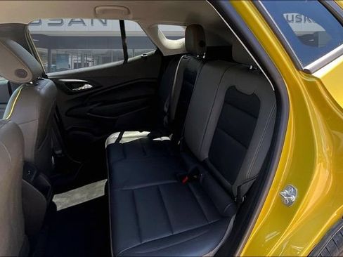 Used 2025 Chevrolet Trax ACTIV w/ Driver Confidence Package FWD image 22