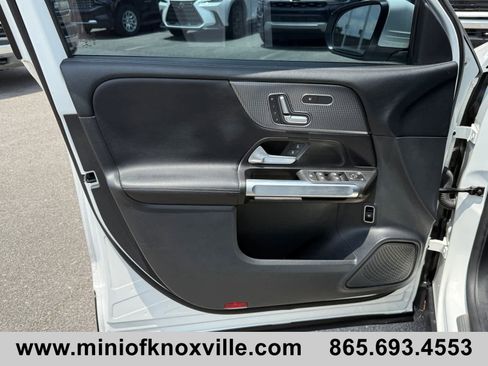 Used 2023 Mercedes-Benz GLB 250 4MATIC image 15