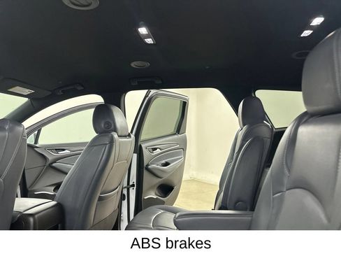 Used 2023 Buick Enclave Premium AWD/4WD image 32
