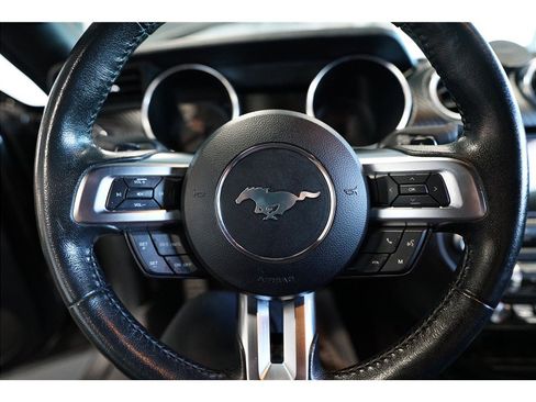 Used 2020 Ford Mustang Coupe RWD image 16