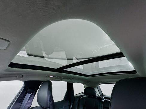 Used 2025 Volvo XC60 B5 Core image 26