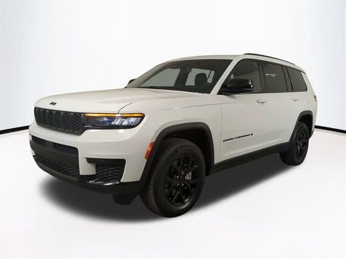 Used 2024 Jeep Grand Cherokee L Laredo image 9