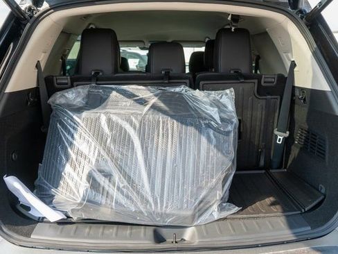 New 2026 Nissan Pathfinder SL AWD/4WD image 8