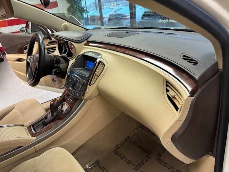 Used 2012 Buick LaCrosse Convenience FWD image 14