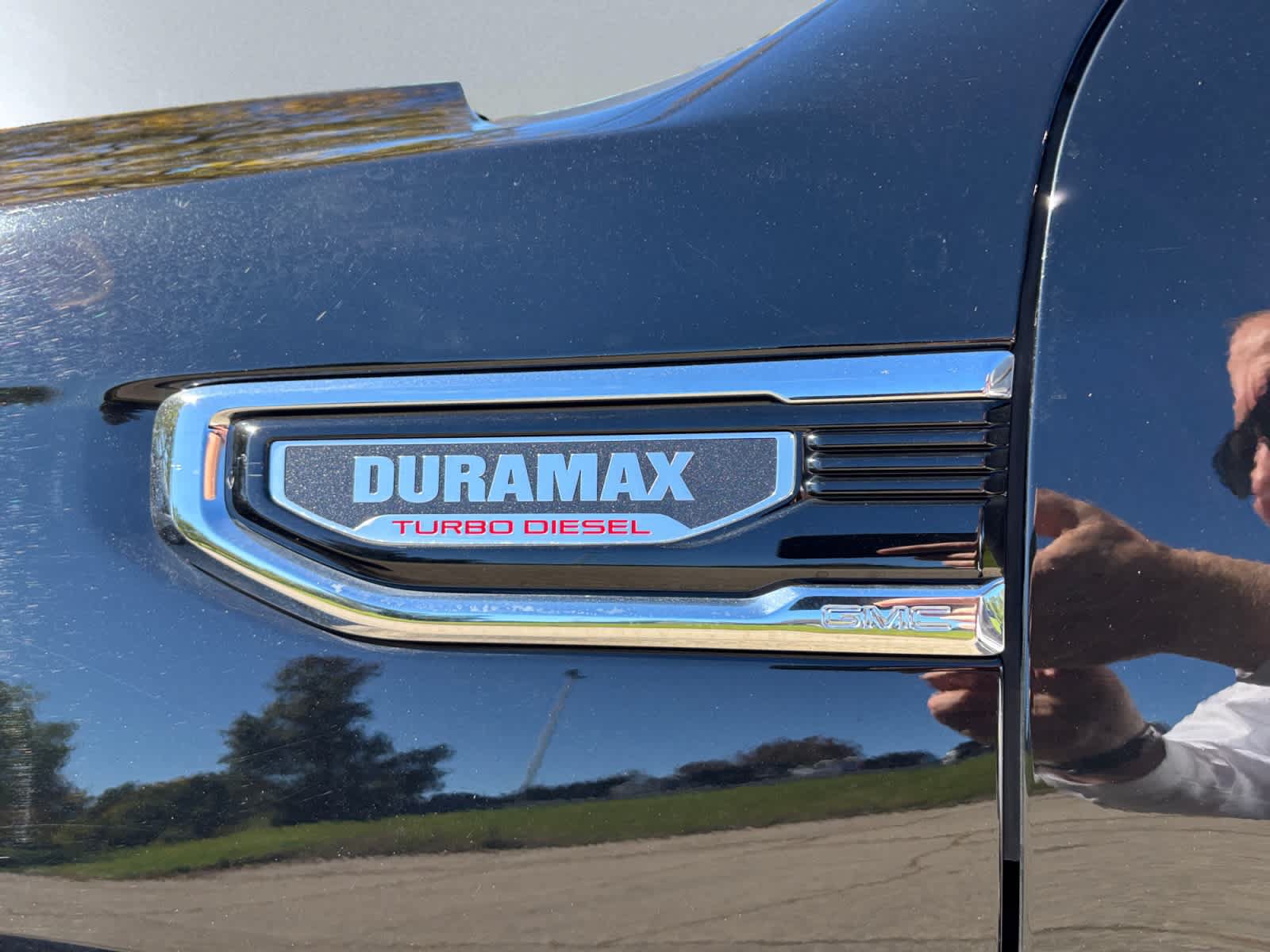 Used 2023 GMC Sierra 1500 SLT w/ SLT Premium Package AWD/4WD image 10
