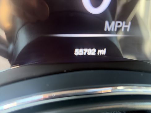 Used 2020 Jeep Grand Cherokee Overland AWD/4WD image 23