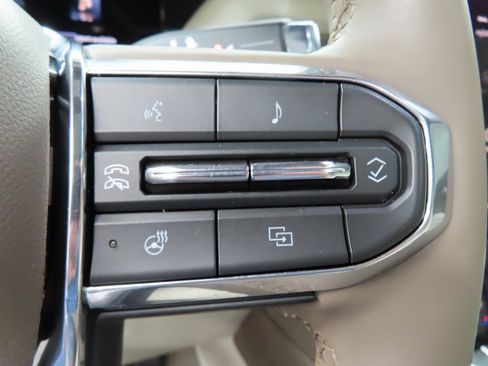 Used 2025 GMC Yukon Denali image 61