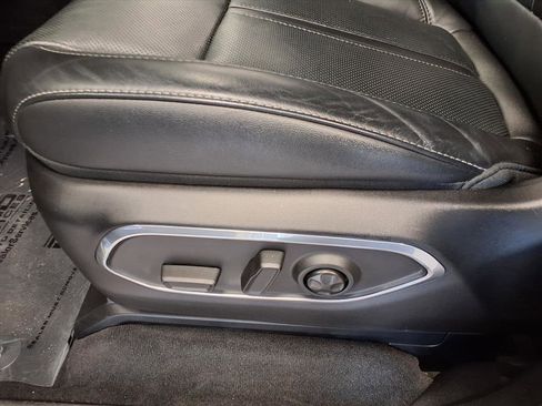 Used 2024 Jeep Wagoneer 2WD image 22