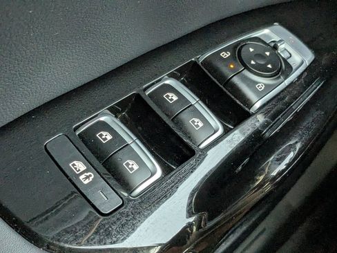 Certified 2026 Kia K5 GT w/ GT1 Package image 30