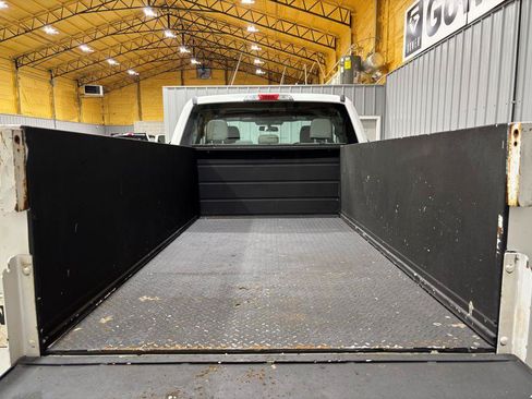 Used 2017 Ford F250 XL w/ Power Equipment Group RWD image 21