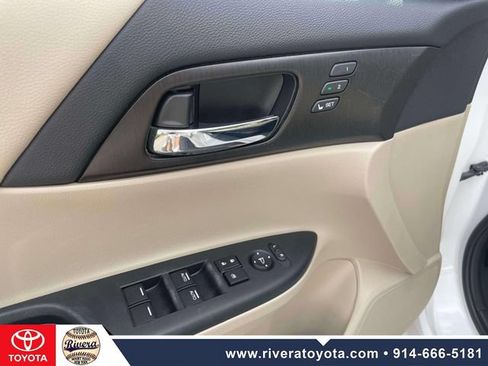 Used 2015 Honda Accord EX-L image 18