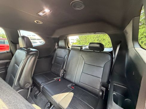 Used 2025 Buick Enclave Sport Touring FWD image 26