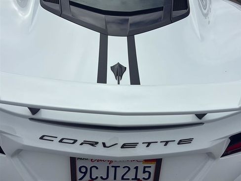 Used 2023 Chevrolet Corvette Stingray Coupe w/ Z51 Performance Package RWD image 9