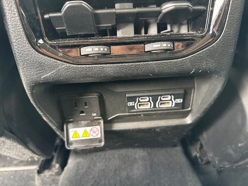 Certified 2023 Jeep Grand Cherokee Laredo w/ Luxury Tech Group I AWD/4WD image 34