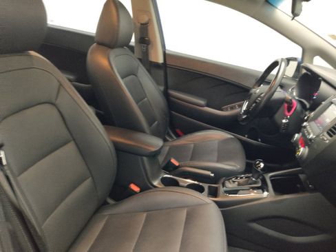 Used 2017 Kia Forte EX FWD image 21