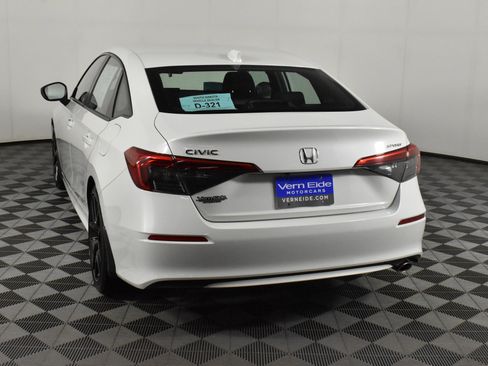 Certified 2024 Honda Civic Sport image 7