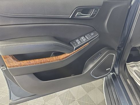 Used 2020 Chevrolet Tahoe Premier AWD/4WD image 11