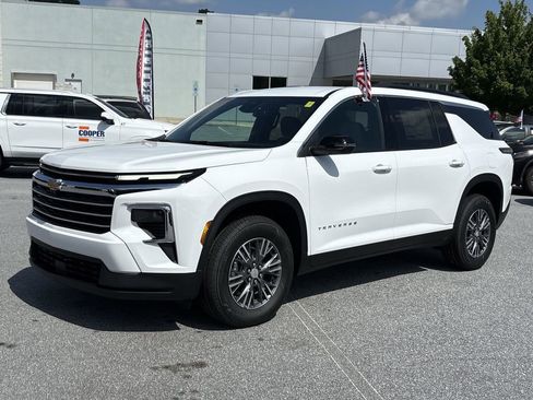 New 2026 Chevrolet Traverse LT image 4