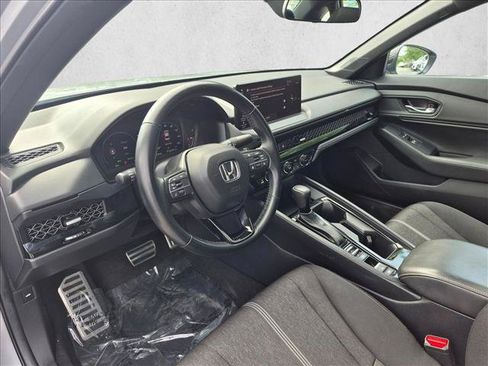 Used 2024 Honda Accord Sport image 10