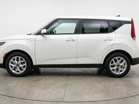 Used 2025 Kia Soul LX w/ LX Technology Package FWD image 5