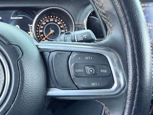 Used 2023 Jeep Wrangler Altitude image 14