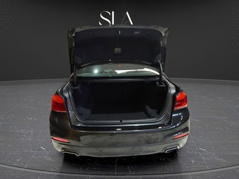 Used 2022 BMW 540i xDrive w/ M Sport Package image 7