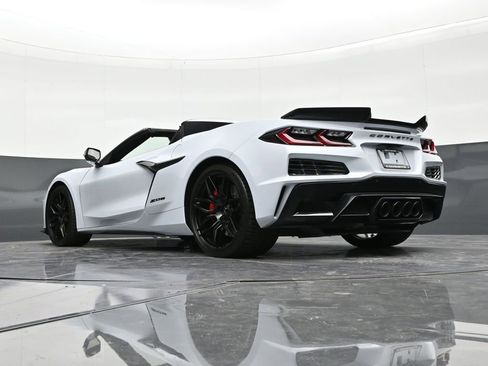 Used 2023 Chevrolet Corvette Z06 image 22
