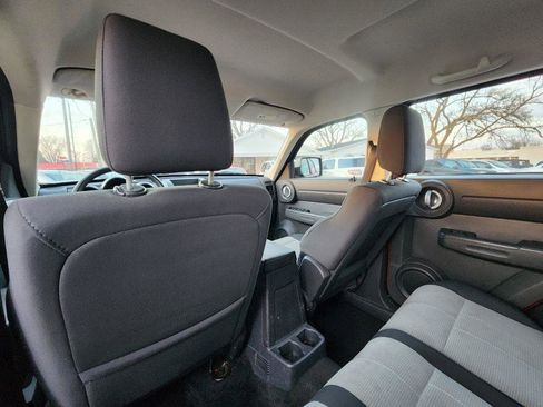 Used 2008 Dodge Nitro SXT image 18