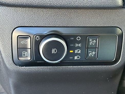 Used 2025 Ford Escape Platinum image 25