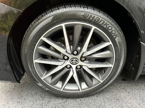 Used 2023 Toyota Camry XLE image 23