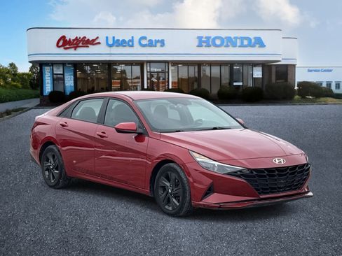 Used 2022 Hyundai Elantra SEL FWD image 7