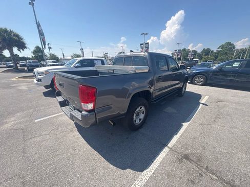 Used 2017 Toyota Tacoma SR RWD image 29