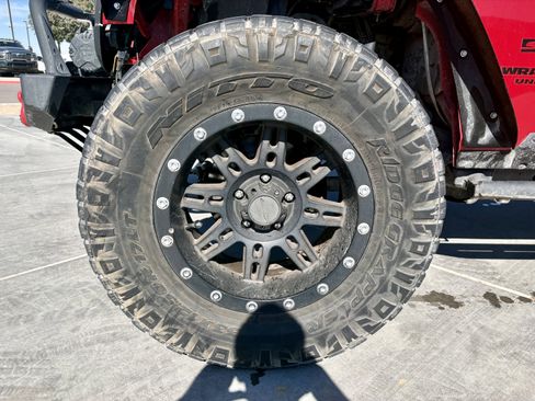 Used 2017 Jeep Wrangler Unlimited Sport w/ Quick Order Package 24S image 9