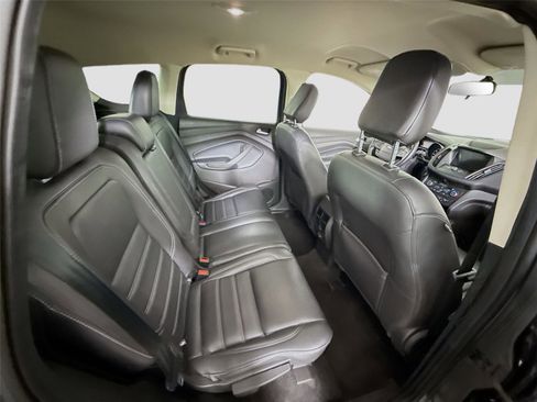 Used 2019 Ford Escape SEL image 18