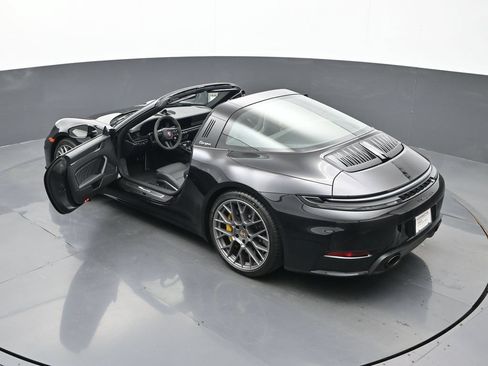 Certified 2026 Porsche 911 Targa 4S AWD/4WD image 25