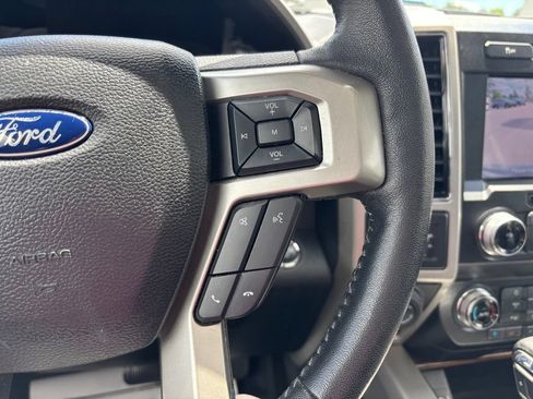 Used 2020 Ford F150 Lariat w/ Equipment Group 502A Luxury AWD/4WD image 33