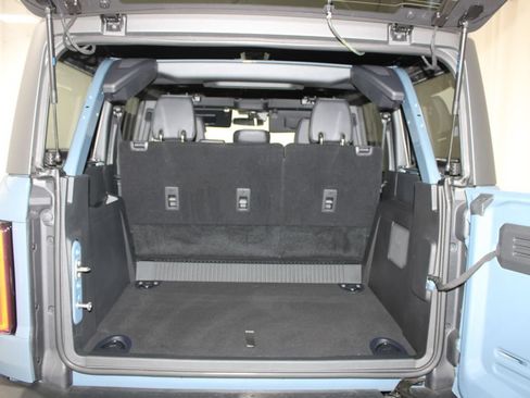 Used 2025 Ford Bronco Outer Banks AWD/4WD image 29