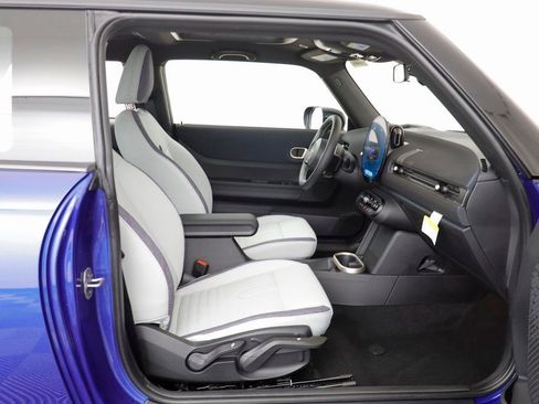 New 2026 MINI Cooper 2-Door Hardtop FWD image 17